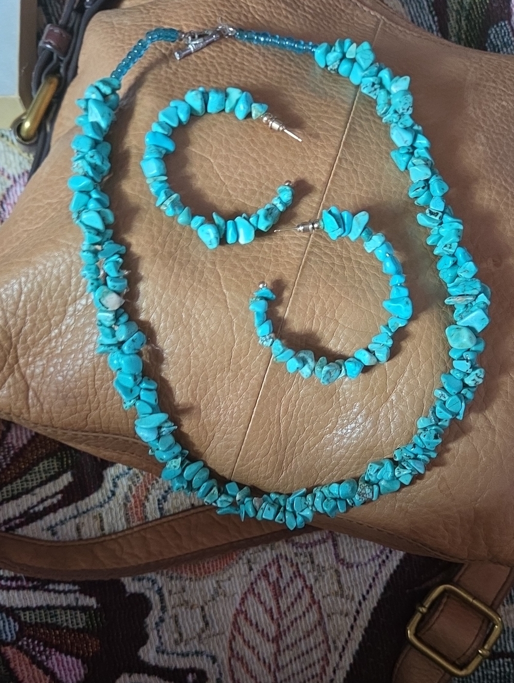 Turquoise Chip Necklace and Hoop Earrings Set - Vibrant Turquoise